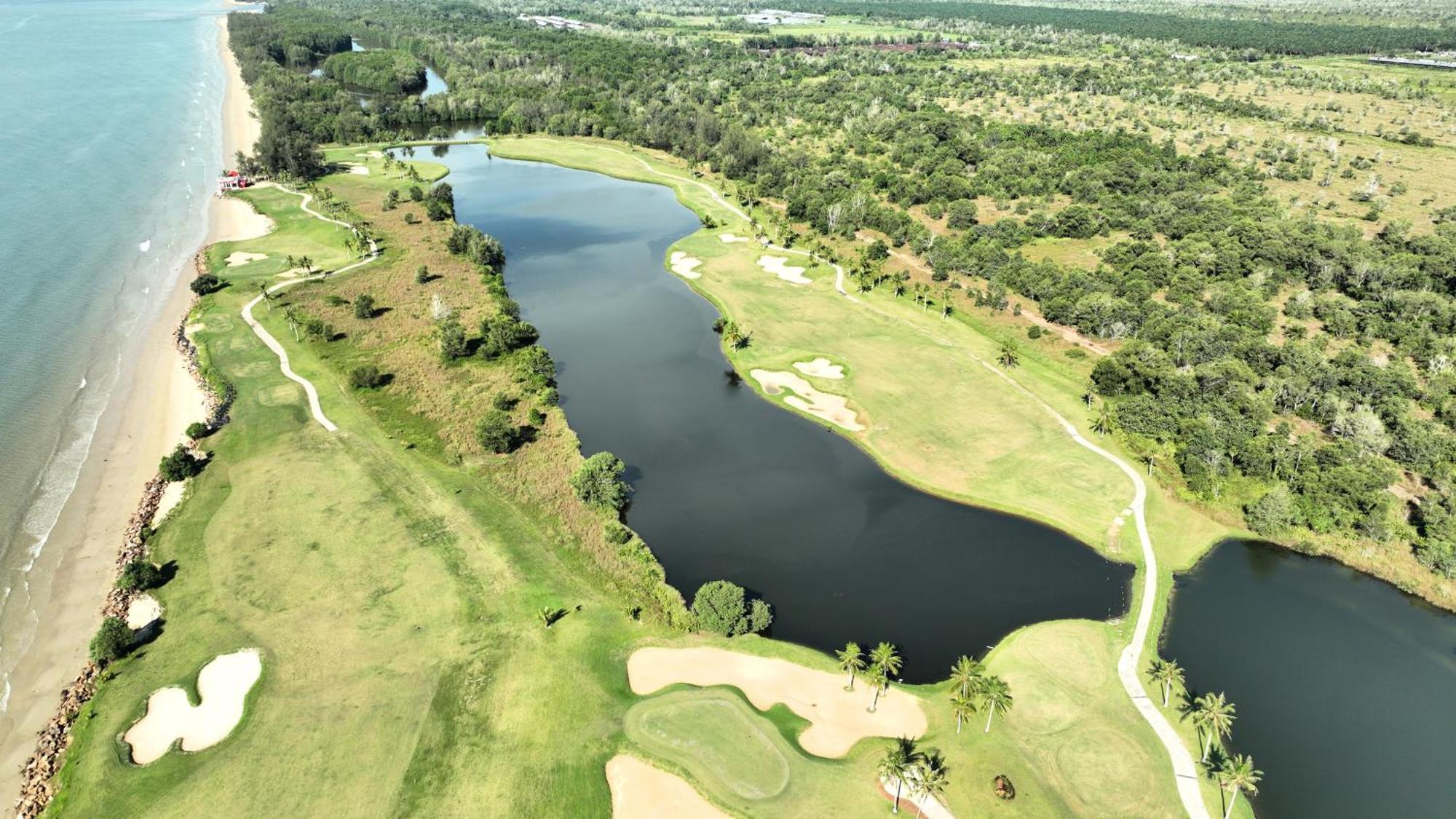 Artitaya Borneo Golf & Resort Papar Exterior foto
